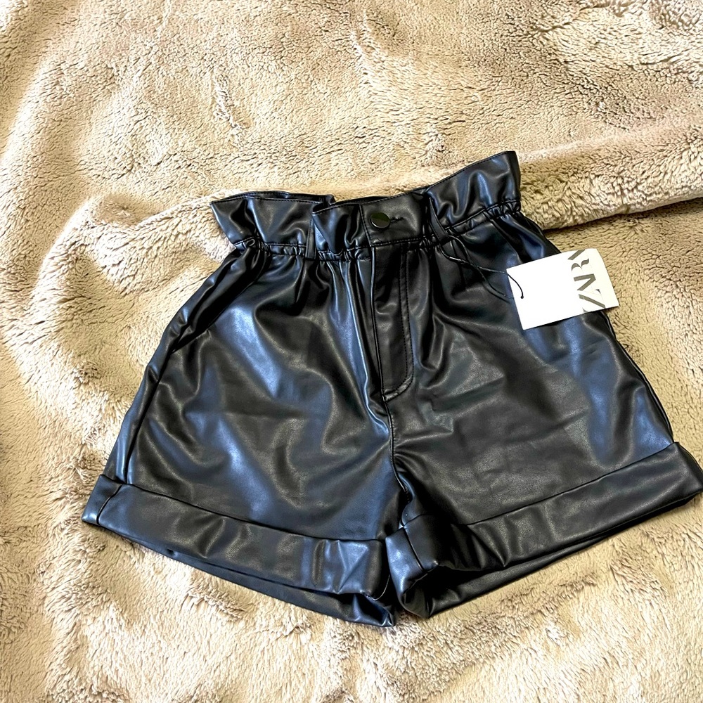 Zara  Girl faux leather shorts